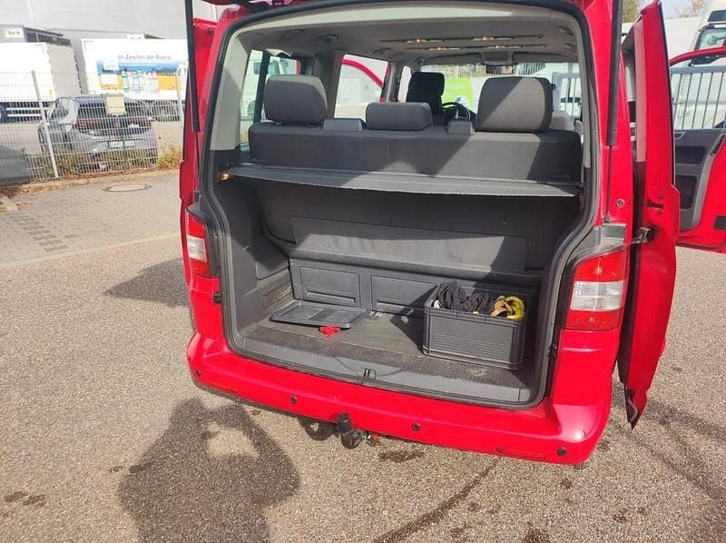 Second-hand VW T5 174 CP (127 kW) 2006 Roșu Van