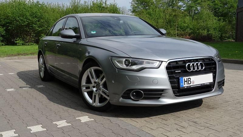Gebraucht Audi A6 Ambiente 204 PS (150 kW) 2014 Grau Limousine