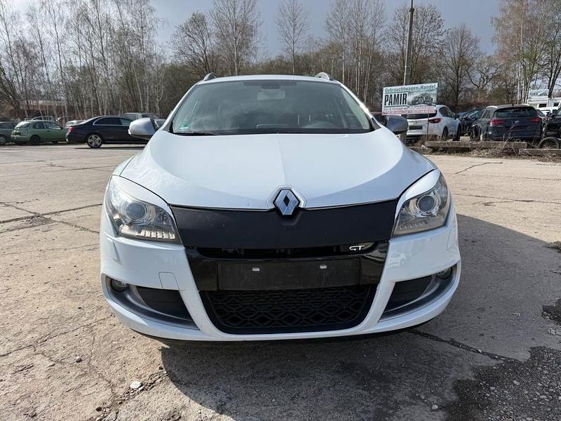 Gebraucht Renault Mégane III GT 179 PS (131 kW) 2012 Weiß Limousine