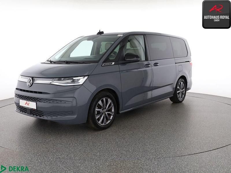Gebraucht VW Multivan 218 PS (160 kW) 2023 Pure grey Van