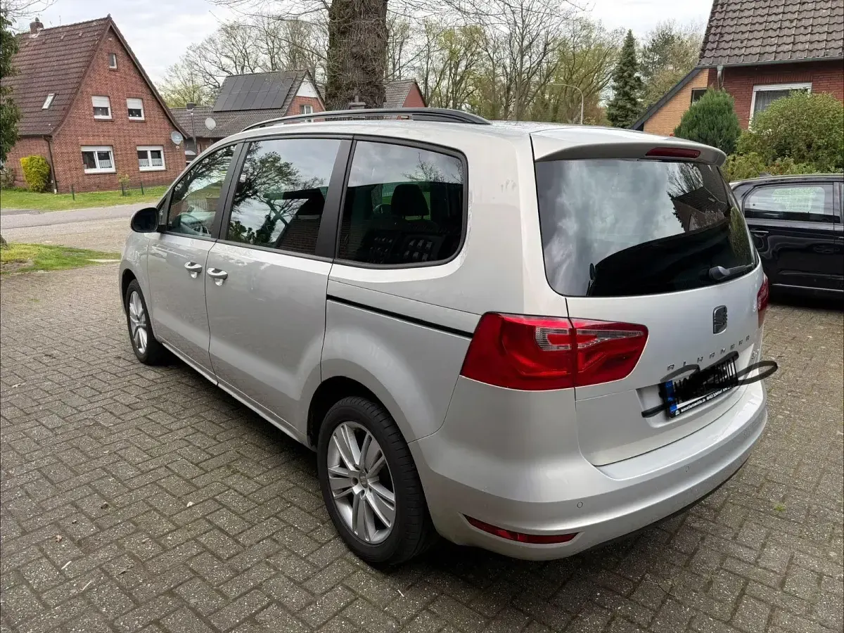 Używany Seat Alhambra 140 KM (102 kW) 2012 Srebrny Minivan