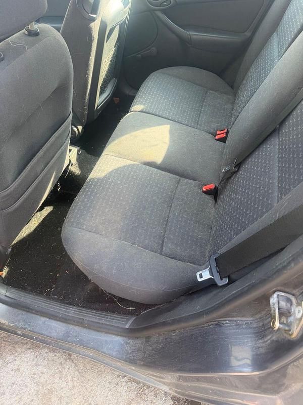 Gebraucht Ford Focus Ambiente 116 PS (85 kW) 2004 Grau Kombi