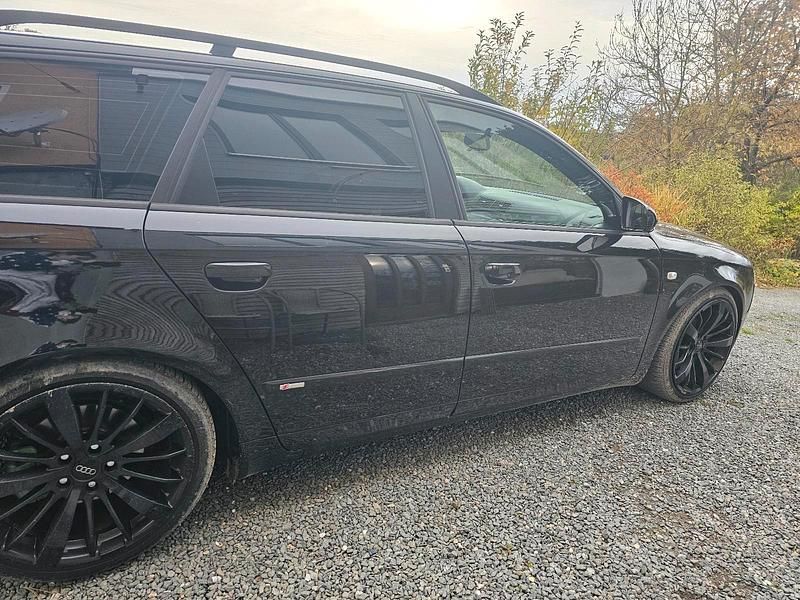 Gebraucht Audi A4 Comfort 250 PS (183 kW) 2004 Schwarz Kombi