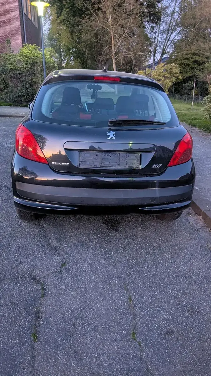 Gebraucht Peugeot 207 88 PS (64 kW) 2006 Schwarz Limousine