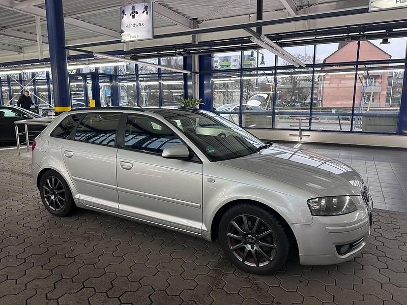Gebraucht Audi A3 Attraction 102 PS (75 kW) 2007 Silber Kleinwagen