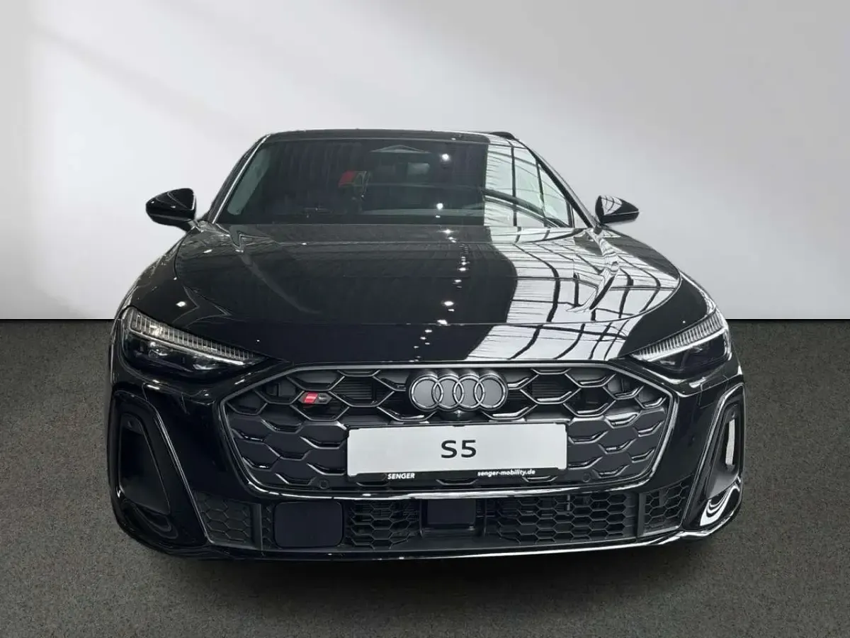 Neu Audi S5 Sport 367 PS (269 kW) 2026 Schwarz Kombi
