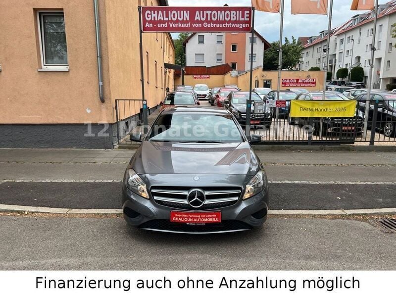 Grau Gebraucht 2015 Mercedes A200 Limousine | 14.999 € (Fairer Preis) - Bild 1/4