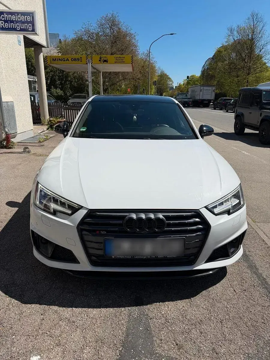 Gebraucht Audi A4 S-Line 190 PS (139 kW) 2019 Weiß Limousine