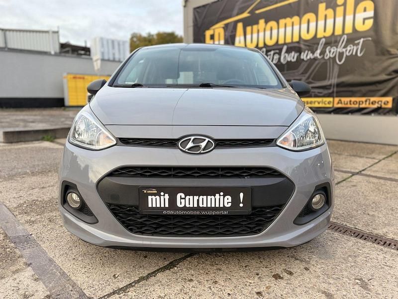 Gebraucht Hyundai i10 67 PS (49 kW) 2014 Grau Kleinwagen