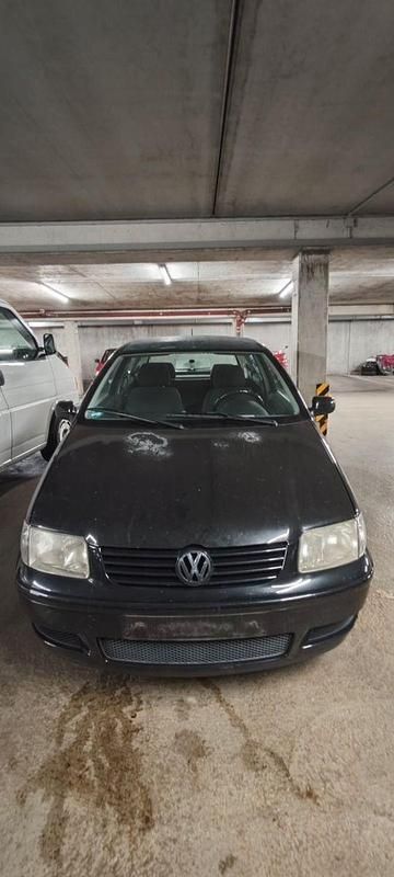 Gebraucht VW Polo Basis 50 PS (36 kW) 2001 Schwarz Kleinwagen