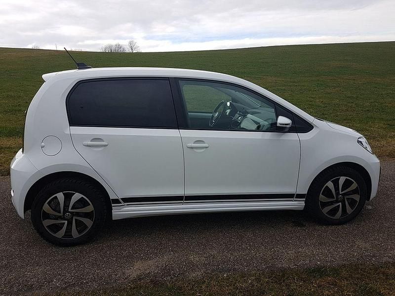 Gebraucht VW e-up! Style 61 kW (83 PS) 2021 Weiß Kleinwagen
