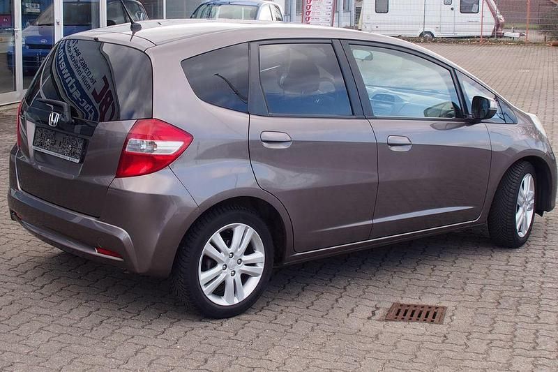 Gebraucht Honda Jazz Comfort Plus 99 PS (72 kW) 2014 Braun Kleinwagen