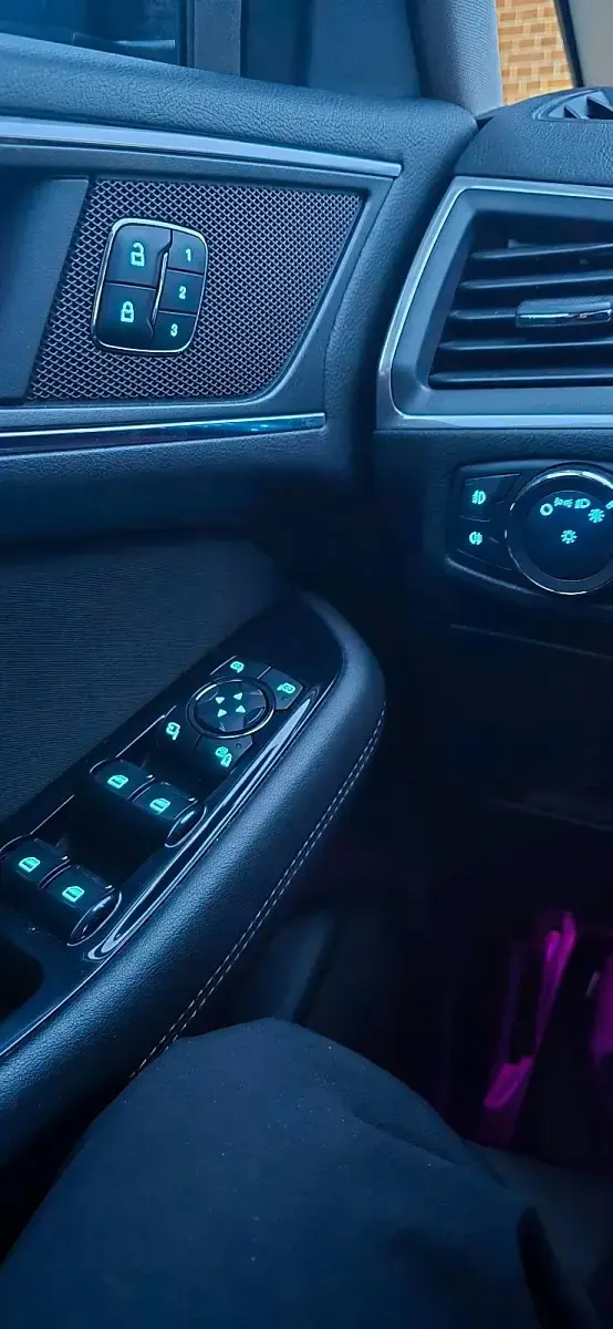 Gebraucht Ford S-MAX S 180 PS (132 kW) 2017 Schwarz Van / Kleinbus