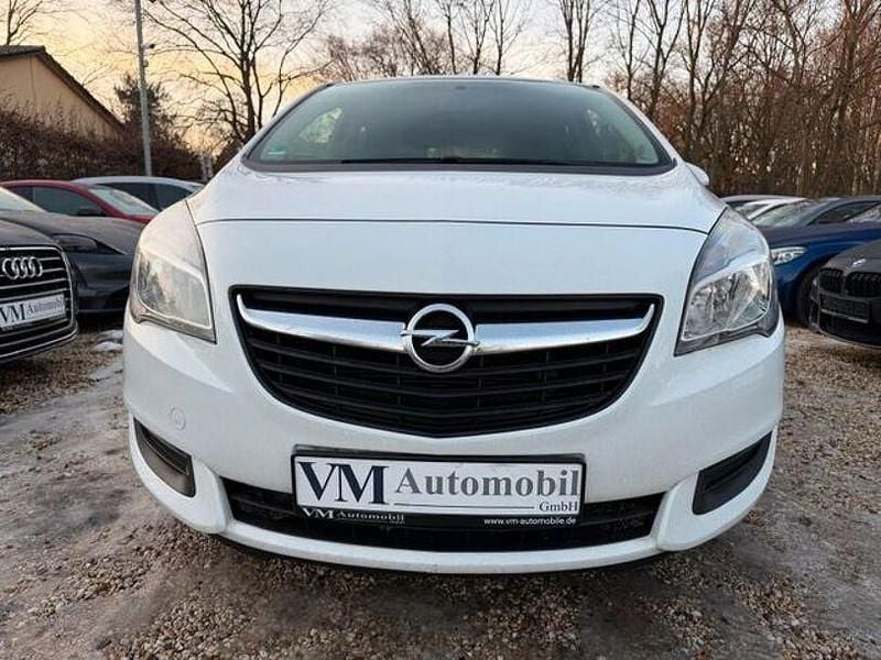 Gebraucht Opel Meriva Edition 101 PS (74 kW) 2017 Weiß Van / Kleinbus