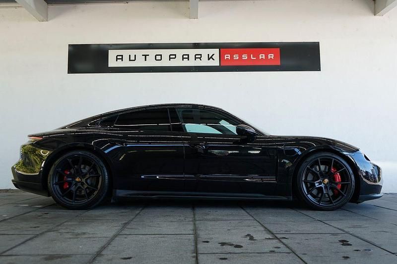 Schwarz Gebraucht 2022 Porsche Taycan GTS Limousine | 77.880 € (Guter Preis) - Bild 1/4