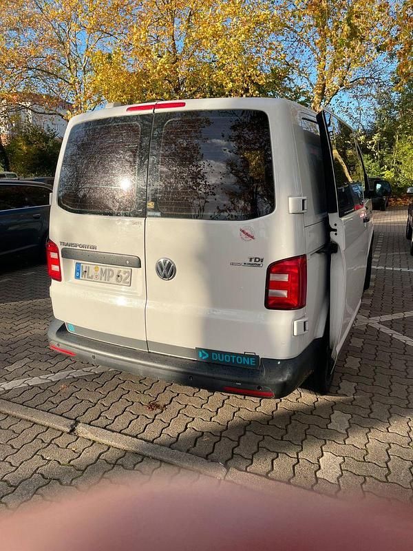 Gebraucht VW T6 Trendline 102 PS (75 kW) 2016 Weiß Van