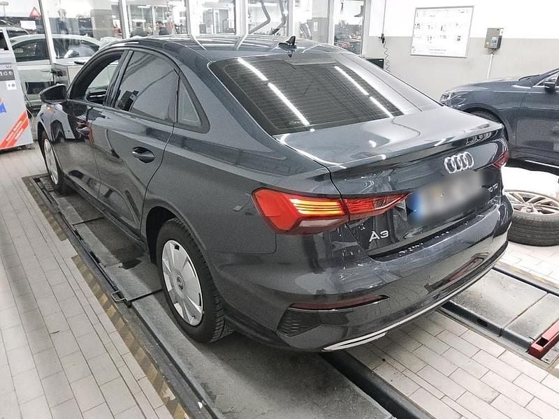 Gebraucht Audi A3 Advanced Plus 116 PS (85 kW) 2022 Grau Limousine
