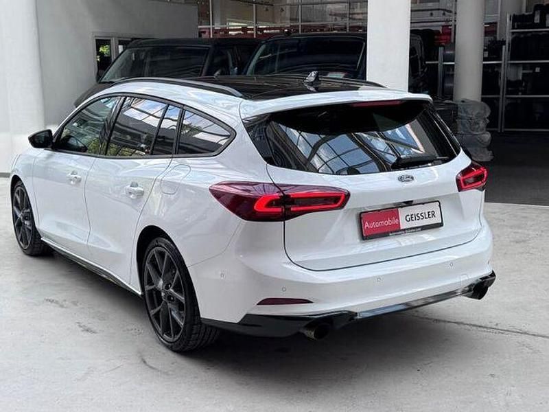 Gebraucht Ford Focus ST 280 PS (205 kW) 2023 Frostweiß Kombi