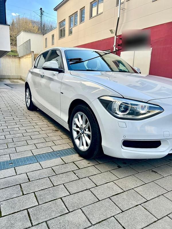Gebraucht BMW 116 Advantage 136 PS (100 kW) 2014 Weiß Kleinwagen