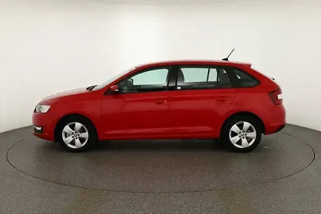 Second-hand Skoda Rapid 95 CP (69 kW) 2018 Roșu Berlinǎ