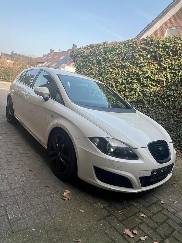 Gebraucht Seat Leon 125 PS (91 kW) 2009 Weiß Kleinwagen