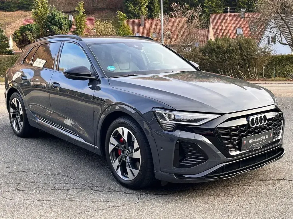 Usata Audi Q8 e-tron S-Line 250 kW (340 CV) 2024 Grigio SUV