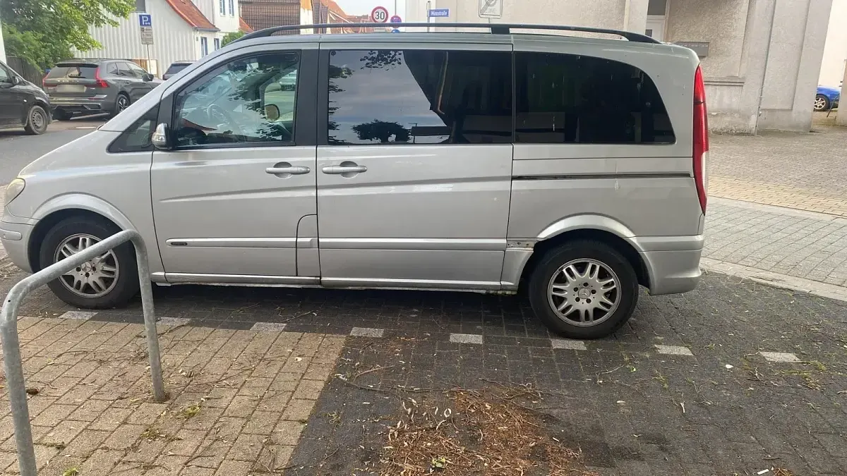 Gebraucht Mercedes Viano 150 PS (110 kW) 2004 Silber Van / Kleinbus