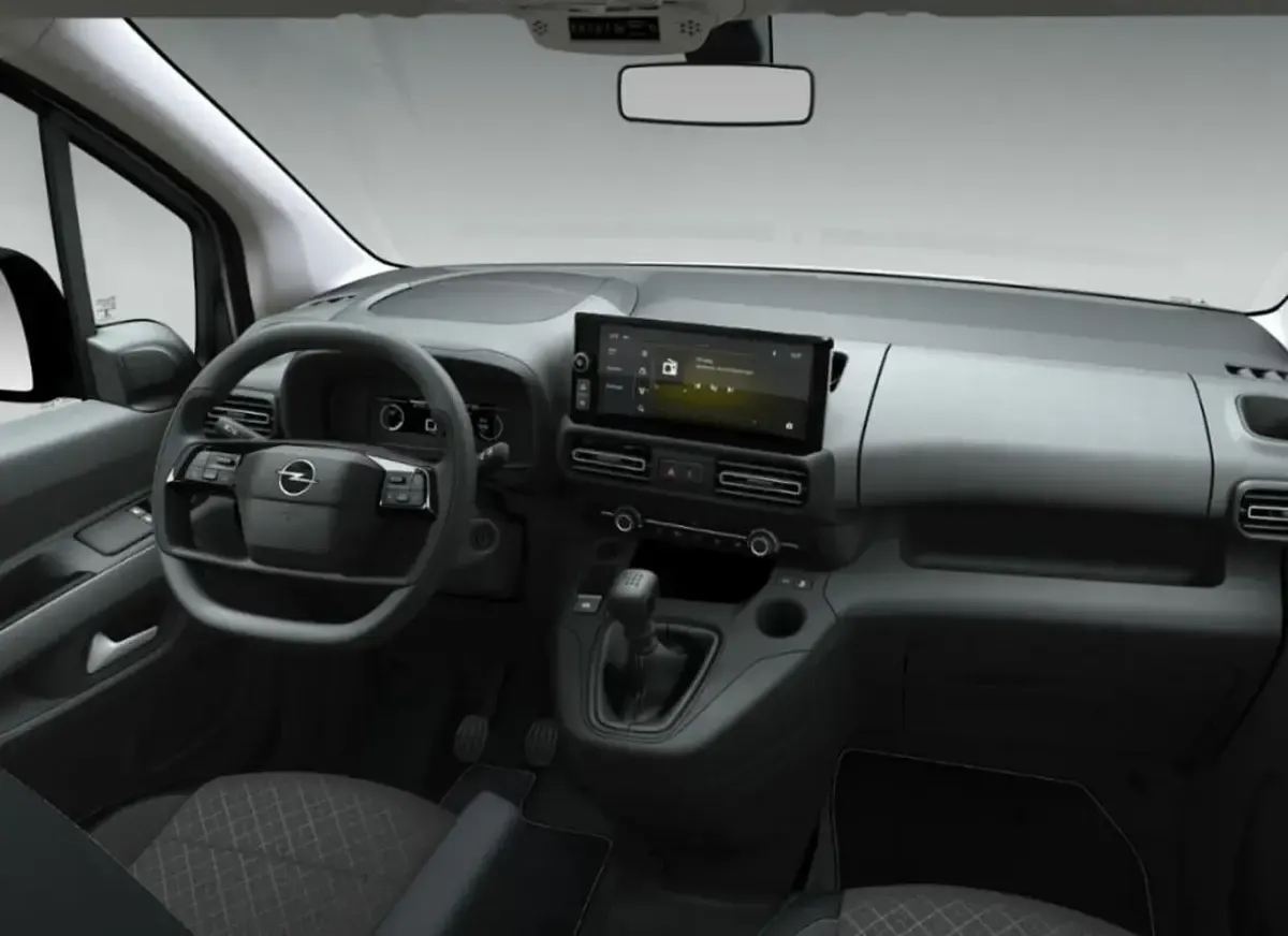 Nowe Opel Combo 102 KM (75 kW) 2025 Zielony Minivan