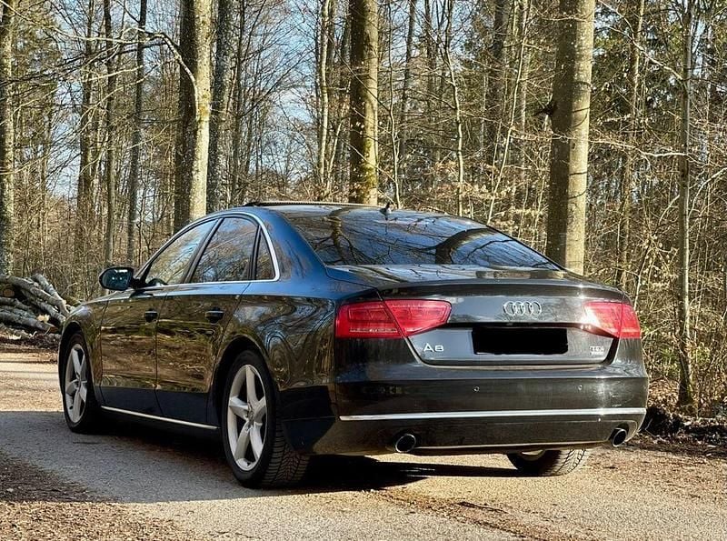 Gebraucht Audi A8 Ambiente 351 PS (258 kW) 2010 Schwarz Limousine