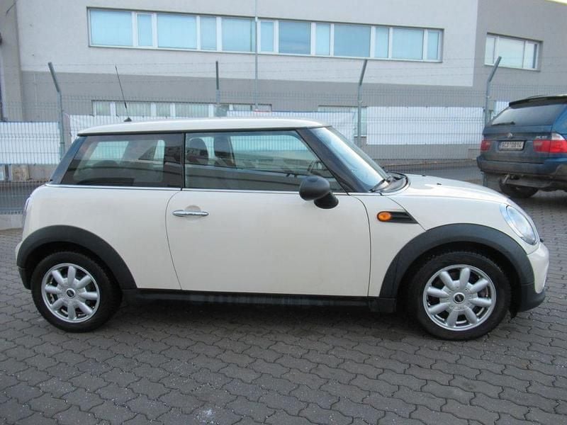 Gebraucht Mini ONE 75 PS (55 kW) 2013 Weiß Kleinwagen