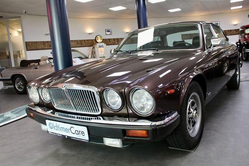 Braun Gebraucht 1986 Jaguar XJ6 Sovereign Limousine | 19.950 € - Bild 1/4