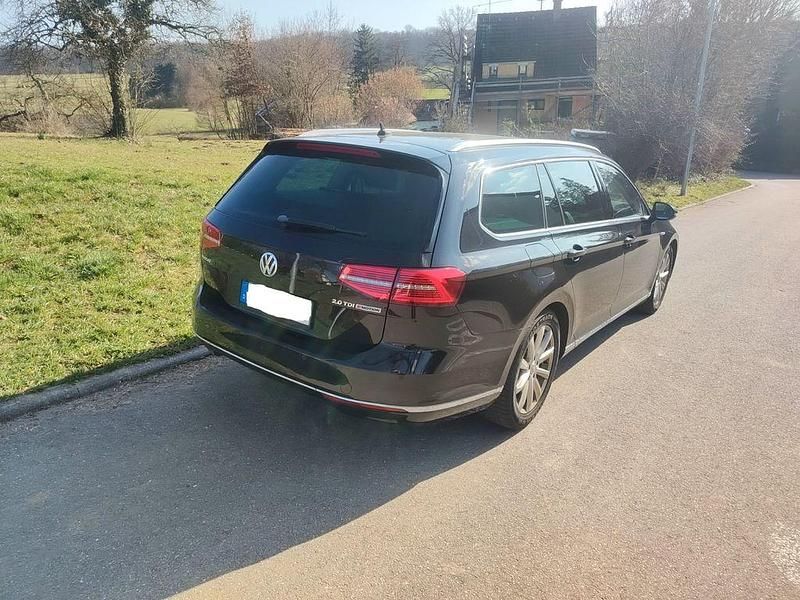 Gebraucht VW Passat 150 PS (110 kW) 2015 Schwarz Kombi