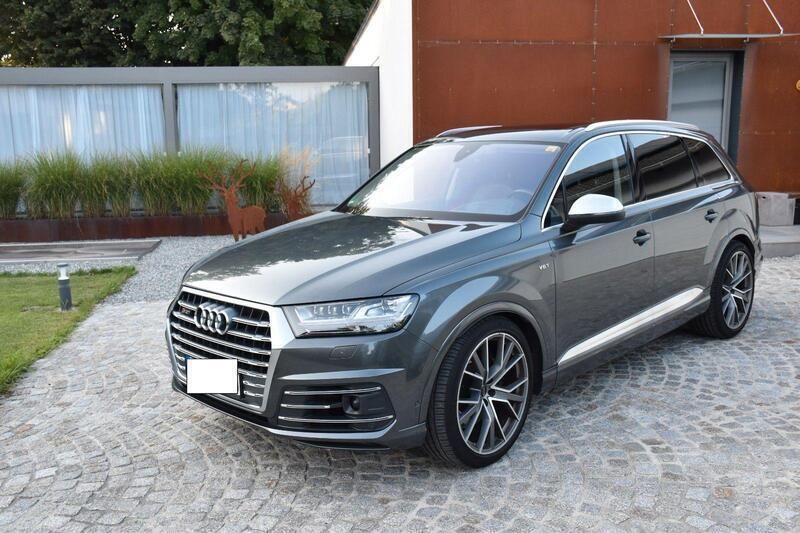 Grau Gebraucht 2017 Audi SQ7 Ambiente SUV | 40.799 € (Guter Preis) - Bild 1/4