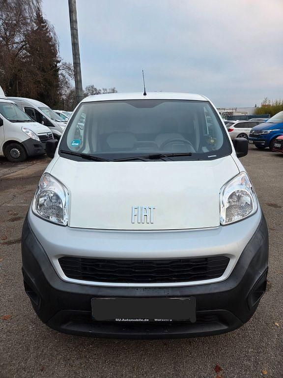 Weiß Gebraucht 2023 Fiat Fiorino Van / Kleinbus | 8.700 € (Fairer Preis) - Bild 1/4