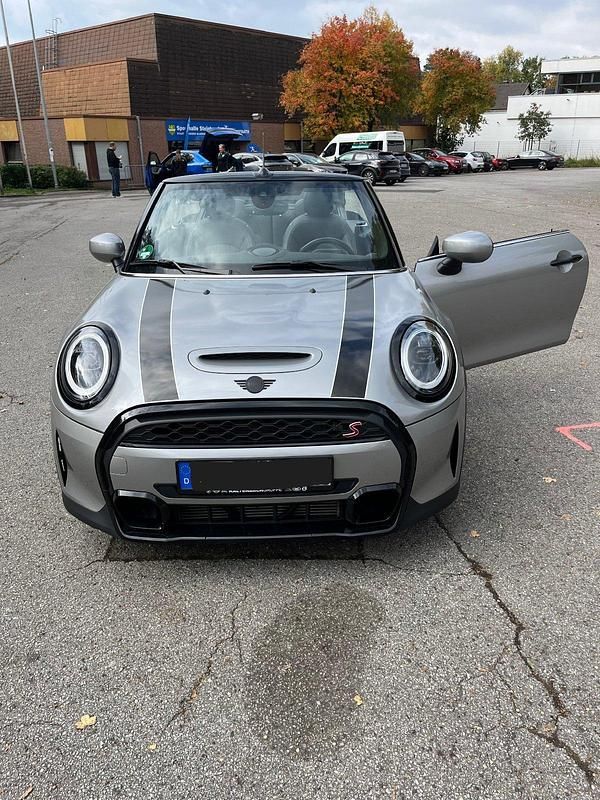 Silber Gebraucht 2023 Mini Cooper S Cabriolet Cabrio | 29.950 € (Fairer Preis) - Bild 1/4