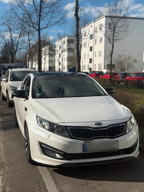 Gebraucht Kia Optima 138 PS (101 kW) 2012 Weiß Limousine