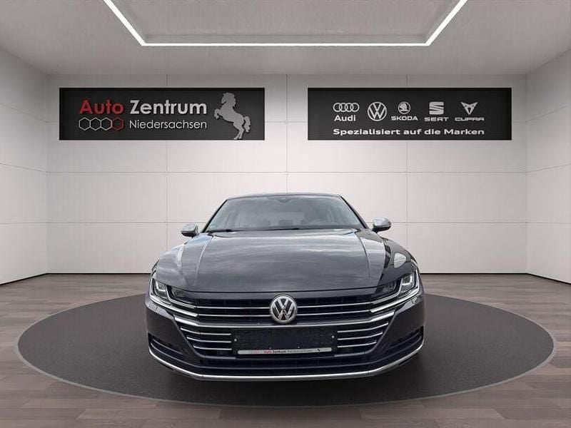 Gebraucht VW Arteon Elegance 190 PS (139 kW) 2018 Deep black pearlescent Limousine
