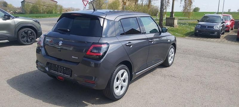 Neu Suzuki Swift Comfort 82 PS (60 kW) 2026 Grau Kleinwagen