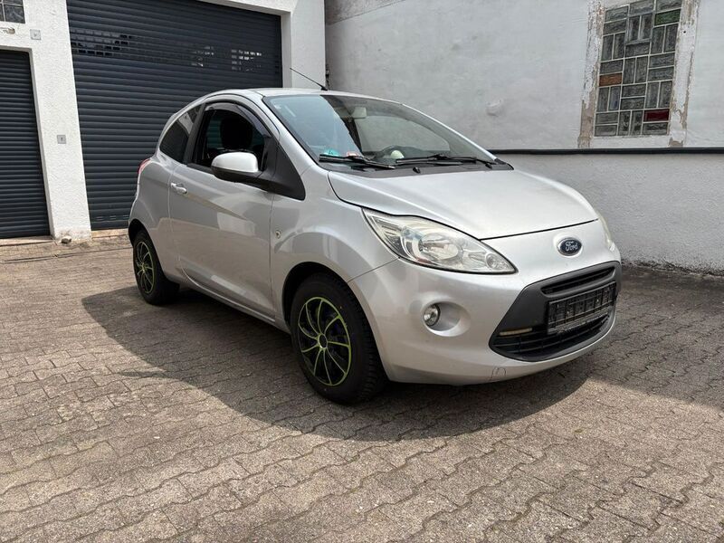 Gebraucht Ford Ka Titanium 69 PS (50 kW) 2010 Silber Kleinwagen