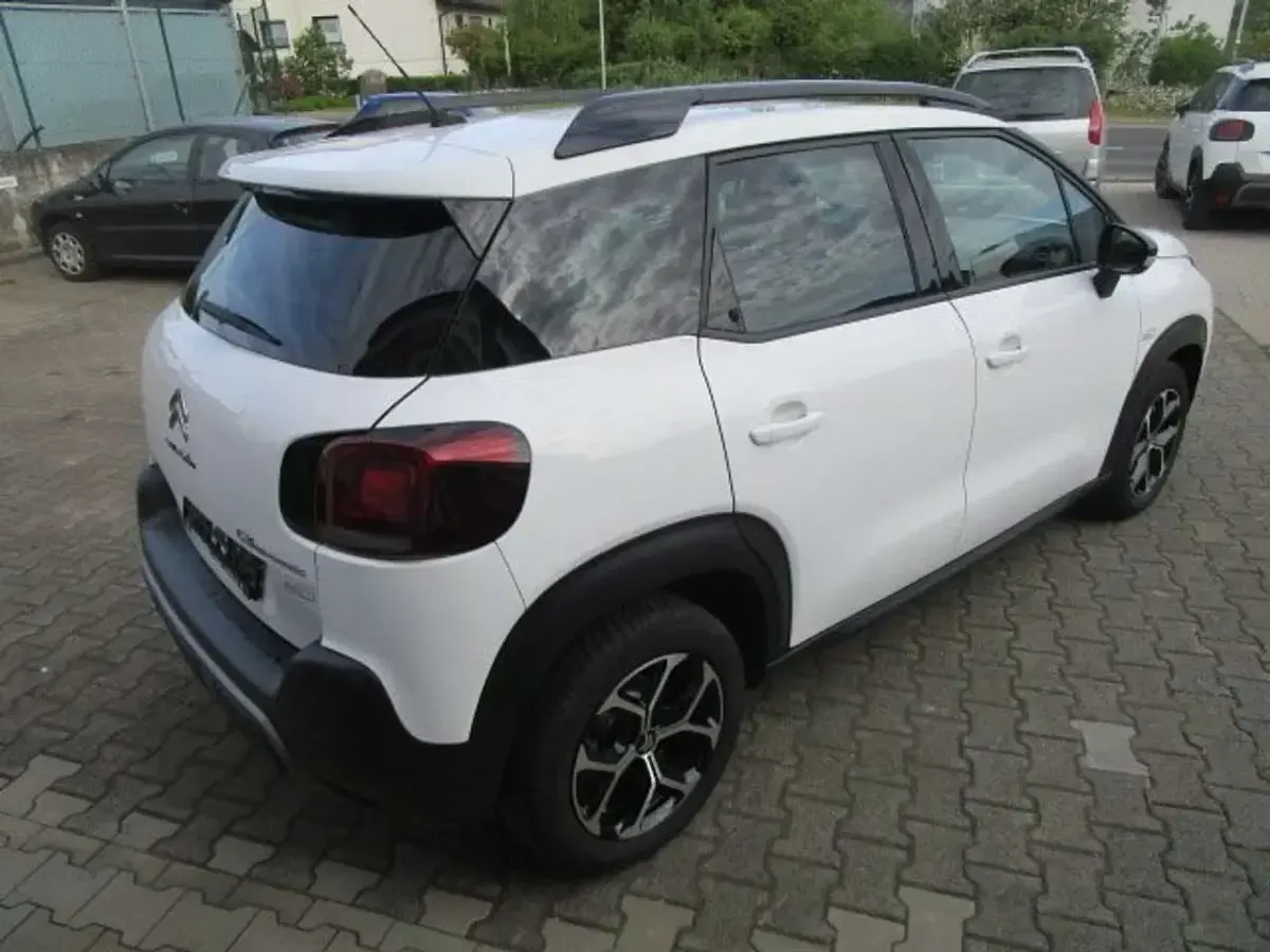 Gebraucht Citroën C3 Aircross Shine 110 PS (80 kW) 2023 Lack weiss banquise SUV