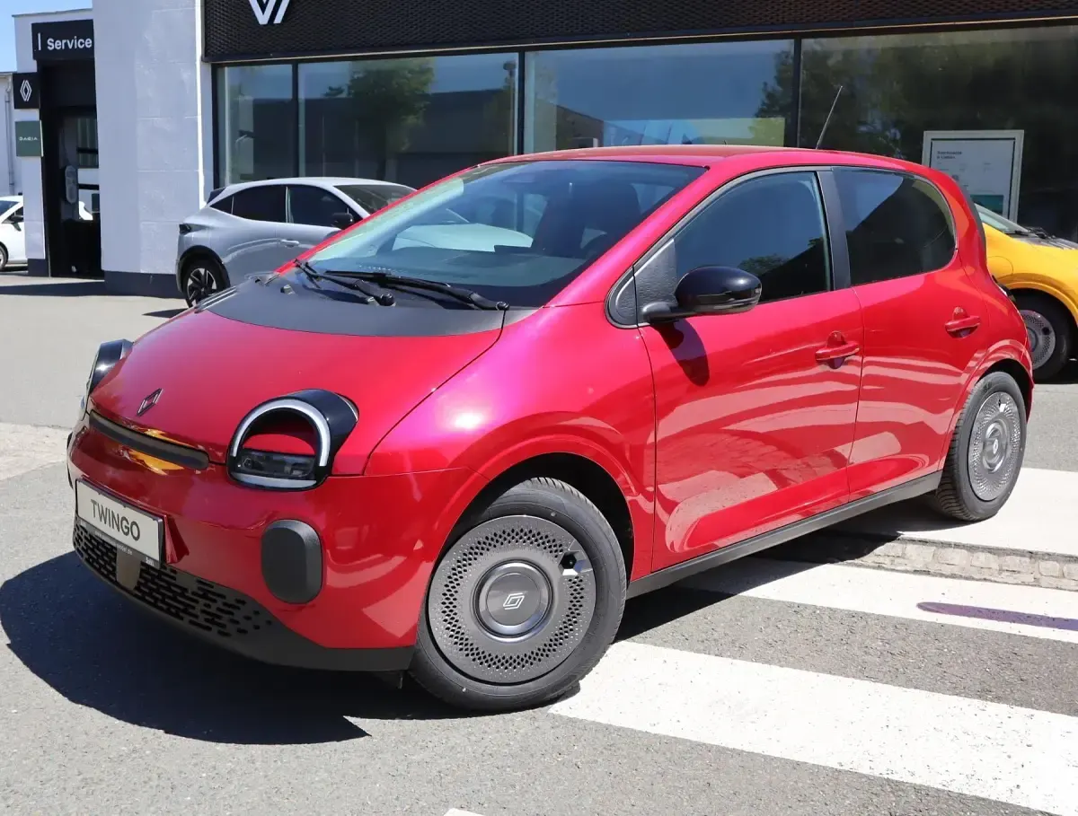 Neu Renault Twingo Evolution 60 kW (82 PS) 2026 Rot Kleinwagen