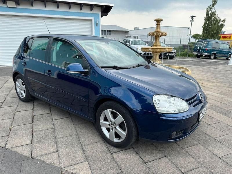 Gebraucht VW Golf VI United 140 PS (102 kW) 2008 Blau Kleinwagen