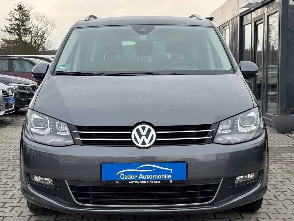 Gebraucht VW Sharan Sound 150 PS (110 kW) 2017 Grau Van / Kleinbus