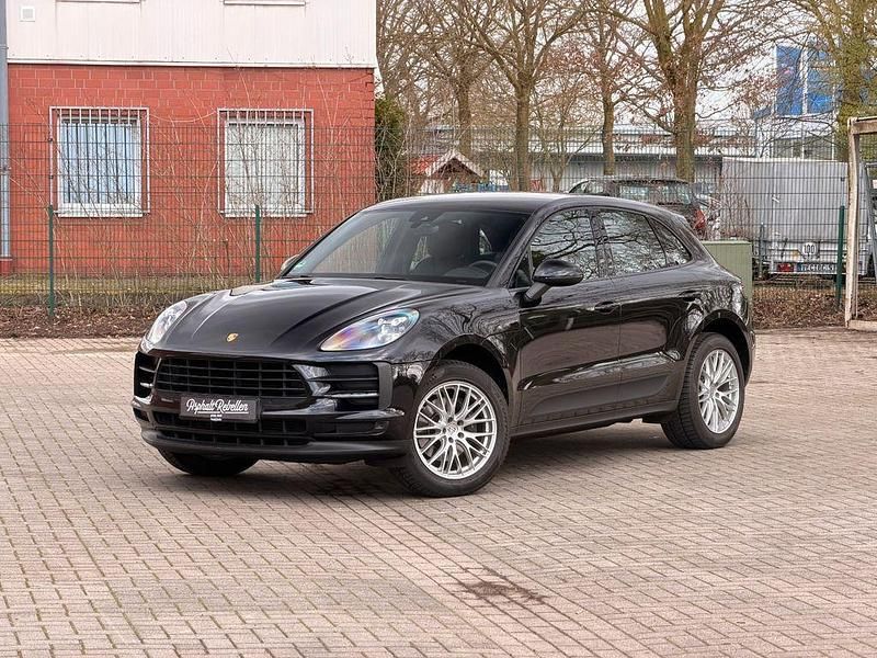 Gebraucht Porsche Macan 245 PS (180 kW) 2019 Schwarz SUV