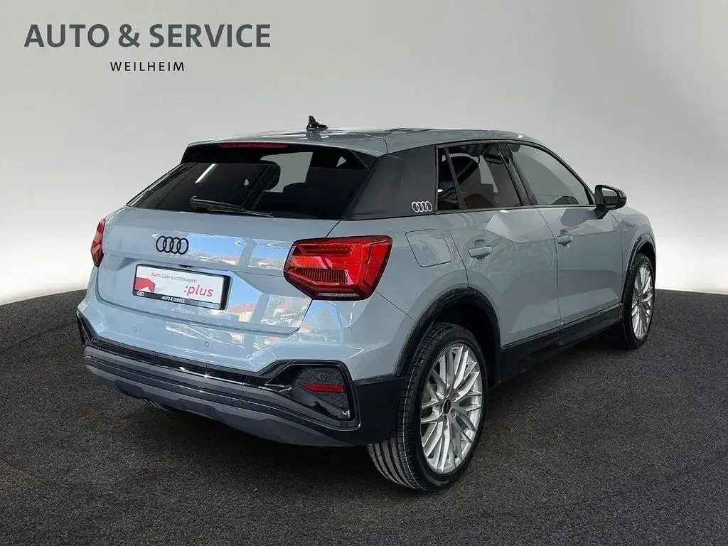 Gebraucht Audi Q2 Competition 150 PS (110 kW) 2025 Pfeilgrau perleffekt SUV