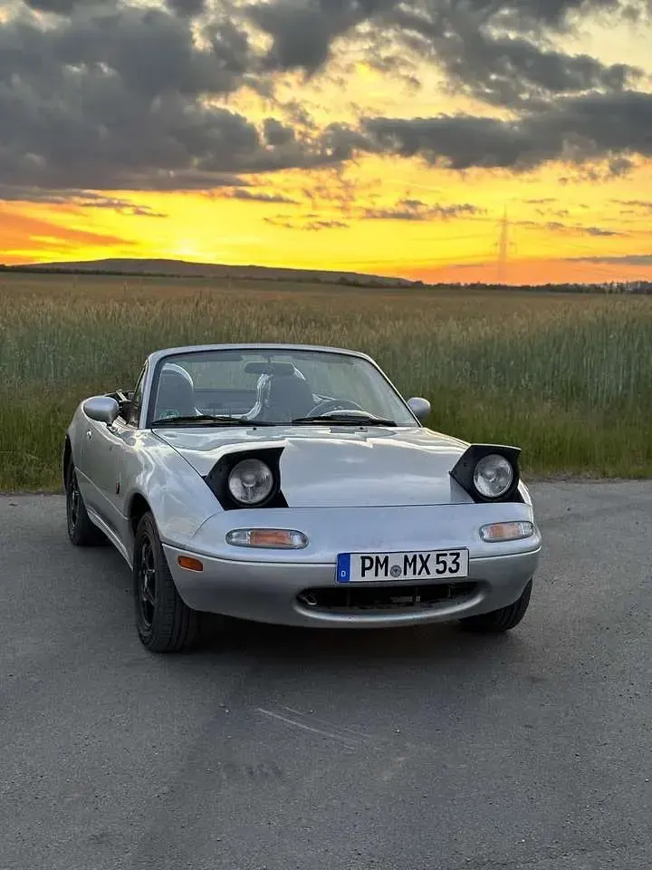 Gebraucht Mazda MX5 116 PS (85 kW) 1992 Silber Cabrio
