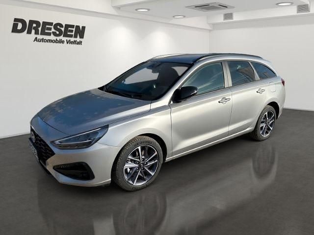 Silber Neu 2025 Hyundai i30 Advantage Kombi | 28.490 € (Fairer Preis) - Bild 1/4