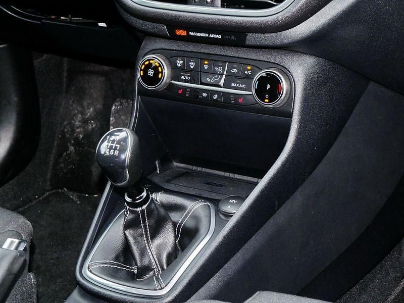 Gebraucht Ford Fiesta Titanium 101 PS (74 kW) 2022 Schwarz Kleinwagen
