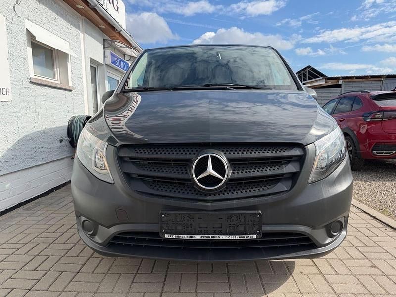 Gebraucht Mercedes Vito 114 PS (83 kW) 2017 Grau Van