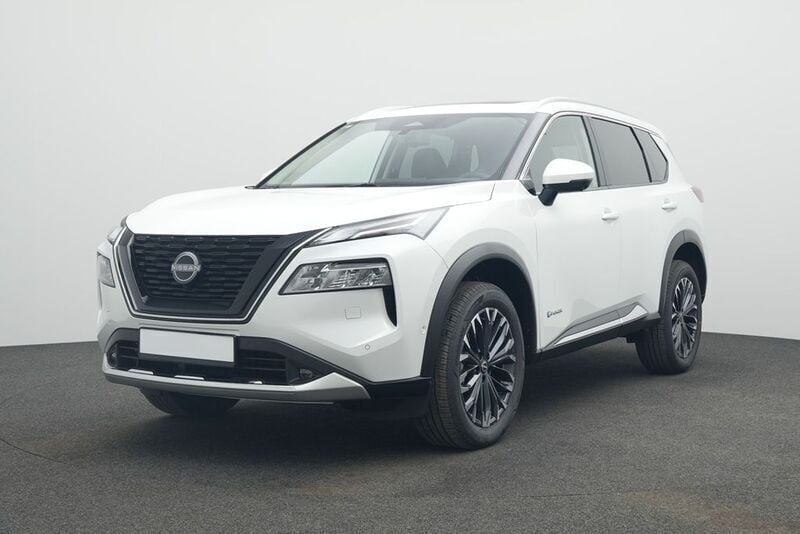 Pearl white black te Neu 2025 Nissan X-Trail Tekna SUV | 45.790 € - Bild 1/4